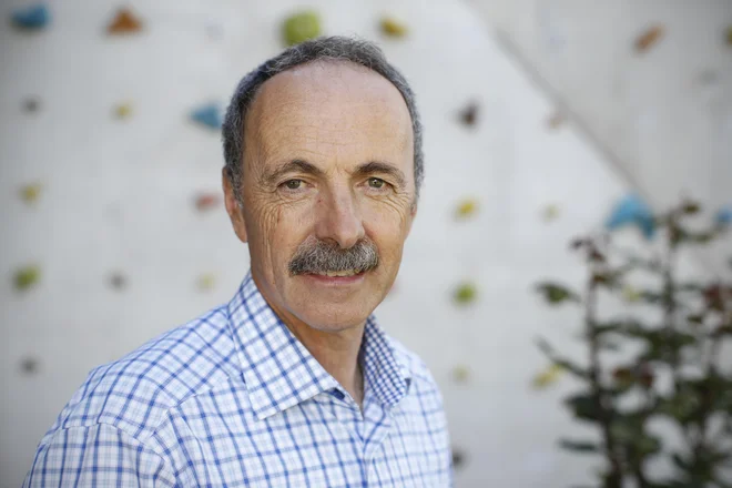 Igor Karlovšek piše tudi mladinske romane. FOTO: Uroš Hočevar