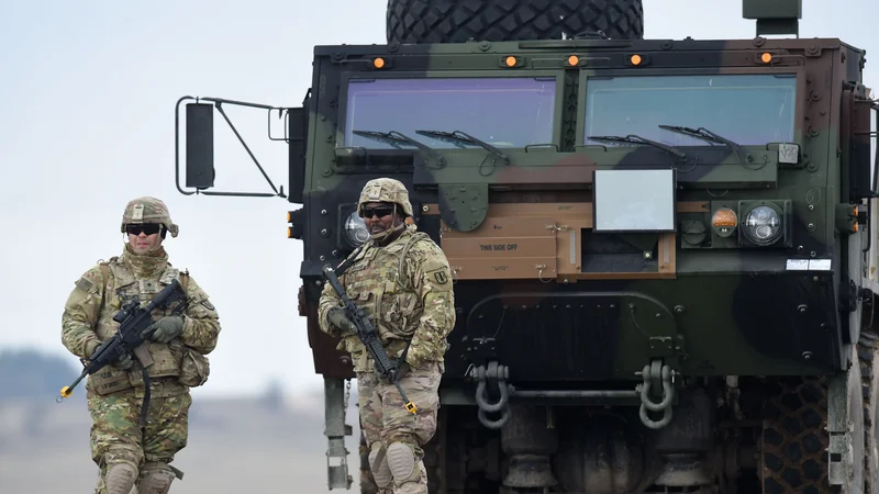 Fotografija: Ameriški vojaki  v nemškem Grafenwöhru.  Foto: Christof Stache/Afp