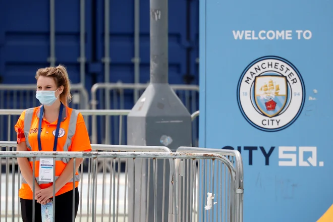 V Manchestru so veljali strogi zdravstveni ukrepi. FOTO: Reuters