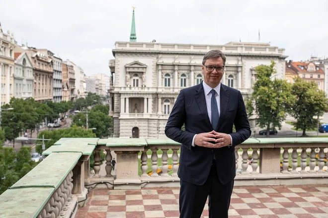 Pred nedeljskimi parlamentarnimi volitvami v Srbiji na lestvici priljubljenosti vodijo Aleksandar Vučić (na fotografiji), Ivica Dačić in Ana Brnabić. Foto: Marko Djurica/Reuters