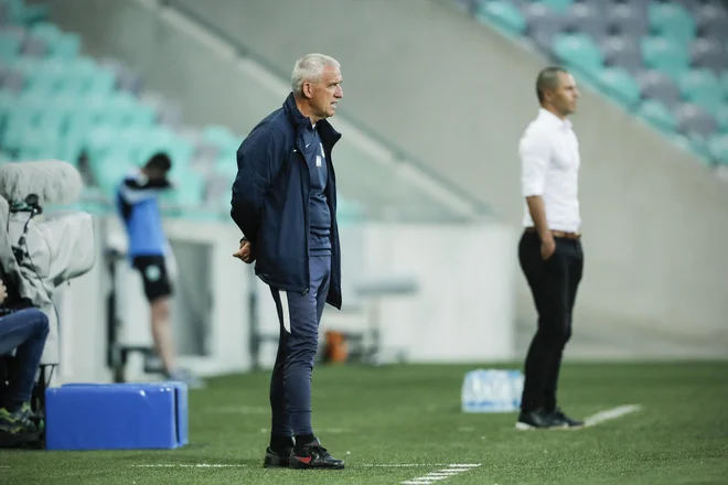 Nikica Milenković (levo) je tudi zaključil svoje poglavje v Olimpijinem strokovnem štabu, Dejan Grabić se prebija v slovenski trenerski vrh. FOTO: Uroš Hočevar/Delo