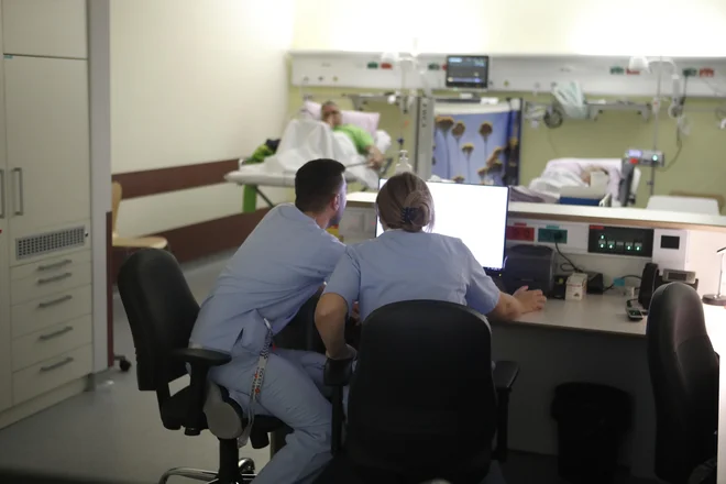 Odprtje novih prostorov internistične prve pomoči Interne klinike UKC Ljubljana in splošne nujne medicinske pomoči Zdravstvenega doma Ljubljana. Ljubljana, 14. november 2017
[UKC Ljubljana,Ljubljana pacienti,bolniki,medicina,zdravstvo]