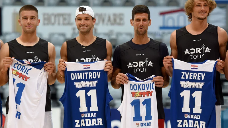 Fotografija: Hrvat Borna Ćorić in Bolgar Grigor Dimitrov sta že objavila, da sta pozitivna na test okužbe s koronavirusom. Desno Srb Novak Đoković in Nemec Alexander Zverev. FOTO: AFP