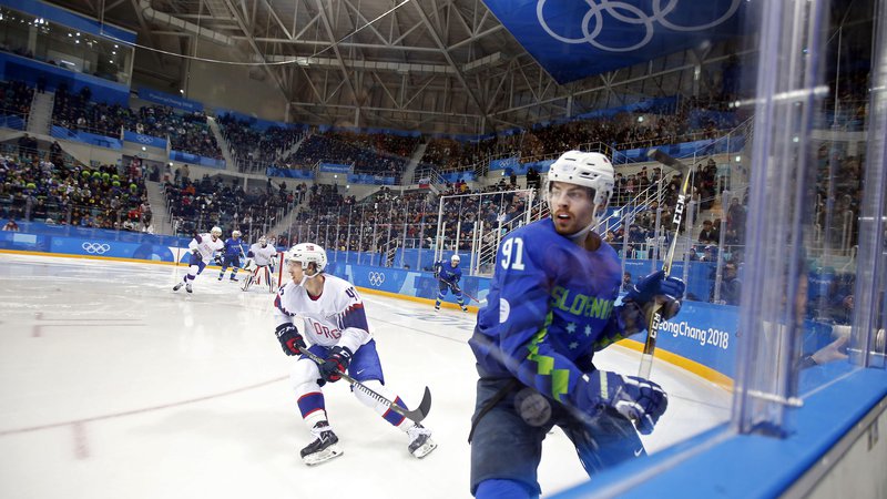 Fotografija: Slovenski hokejisti so nazadnje na OI nastopili pred dobrima dvema letoma v Južni Koreji. FOTO: Matej Družnik/Delo