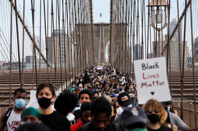Življenje temnopoltih šteje.<br />
FOTO: Andrew Kelly/Reuters