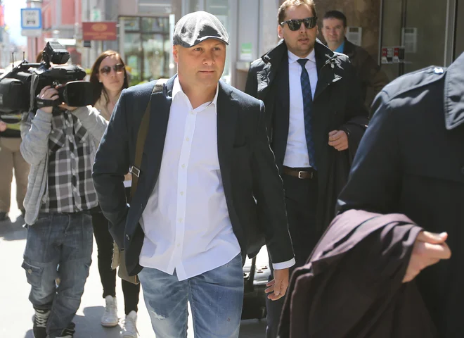 Draganu Tošiću so na prvi sodni stopnji prisodili, da mora državi vrniti več milijonov, a je tožilstvo po odločitvi ustavnega sodišča tožbeni zahtevek umaknilo. FOTO: Igor Zaplatil/Delo
