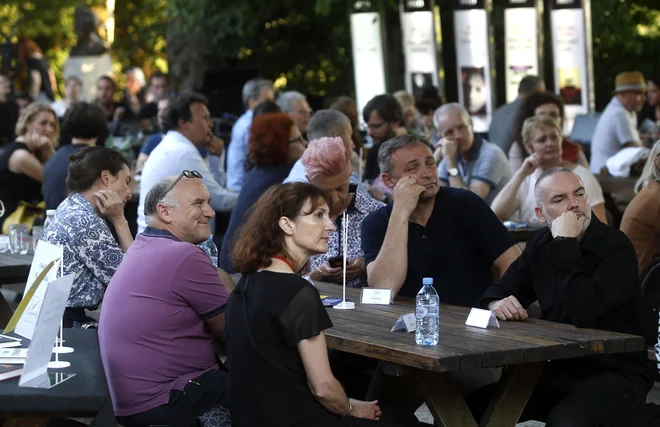 Podelitev nagrade Kresnik na Rožniku. FOTO: Blaž Samec/Delo