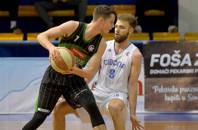 Petar, polbrat znanega Saše Vujačića, ne bo več igral v Ljubljani. FOTO: liga ABA