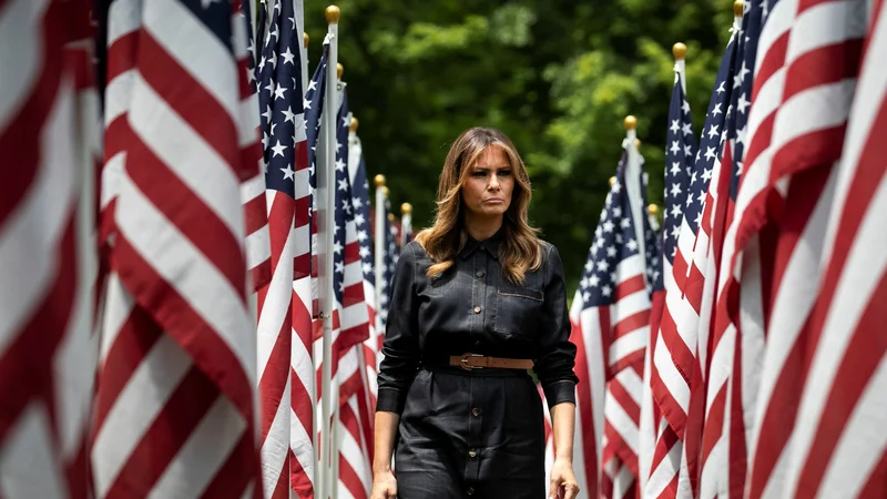 Fotografija: Izšla je nova knjiga o ameriški prvi dami. Najbolj skrivnostna doslej, se pritožujejo Američani. Tudi Slovenci o njej ne vemo čisto nič več. FOTO: Reuters