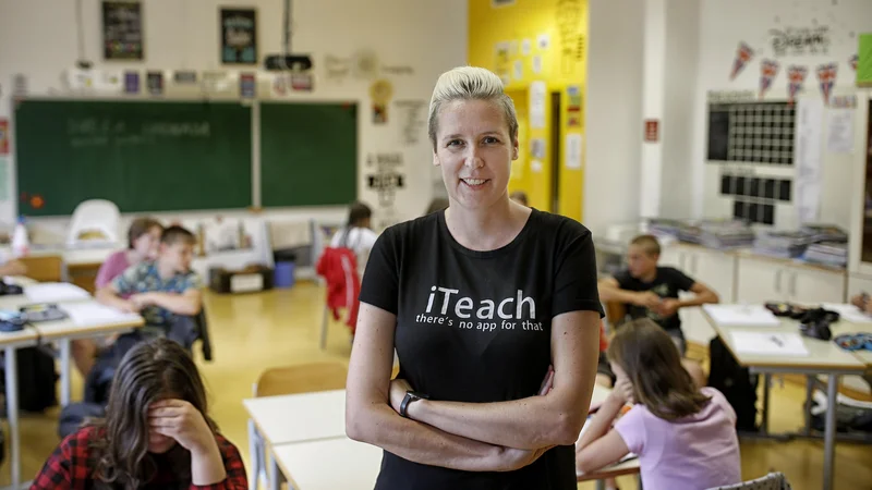 Fotografija: »Če bi hotela delati z računalnikom, bi šla za ekonomistko. Zame je bilo koronaobdobje eno veliko trpljenje.« FOTO: Blaž Samec/Delo