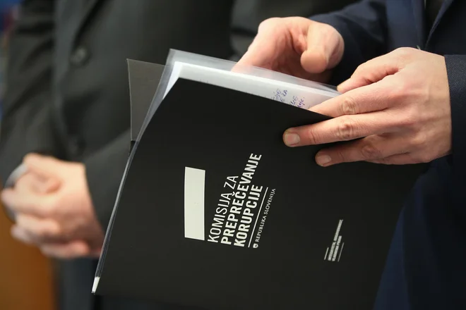 Tudi pod novim vodstvom pravosodno ministrstvo meni, da novela prinaša pomembne izboljšave tako za delo KPK kot za položaj udeležencev v postopkih pred KPK. FOTO: Jure Eržen/Delo
