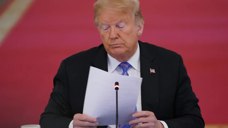 Fotografija: Predsednik Trump je zavrnil domnevo, da je prejel obveščevalne podatke o domnevni ruski akciji v Afganistanu. FOTO: Mandel Ngan/AFP