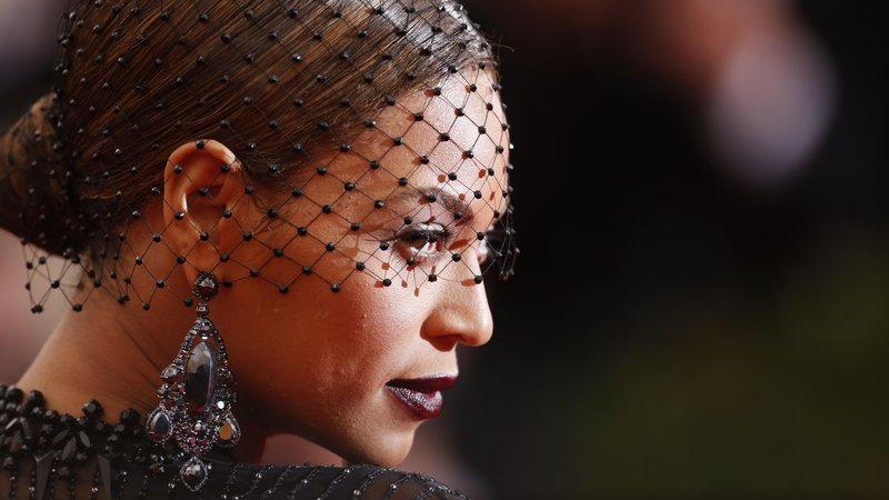 Fotografija: Beyoncé je nagrado prejela za dobrodelno delo, ki ga je opravila prek svoje fundacije BeyGOOD. FOTO: Carlo Allegri/Reuters