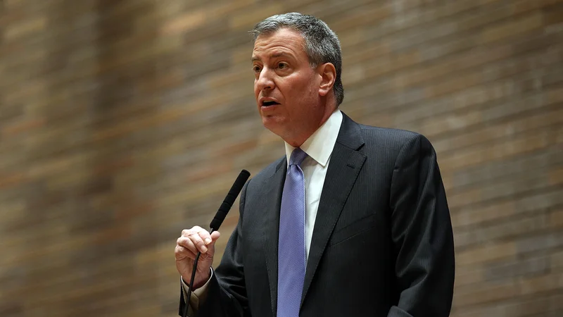 Fotografija: Bill De Blasio je poudaril, da bo moralo mesto zmanjšati celoten proračun, ki ga je prizadela pandemija covida-19. FOTO: Spencer Platt/AFP