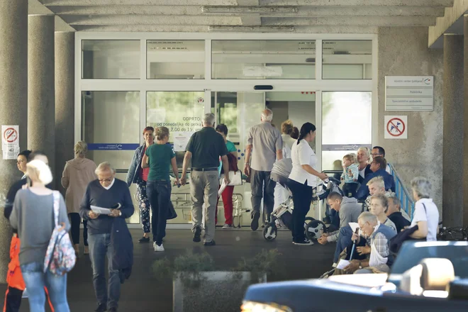 Samo petina kroničnih bolnikov meni, da so od zdravnika dobili vse nujne informacije. Foto Leon Vidic