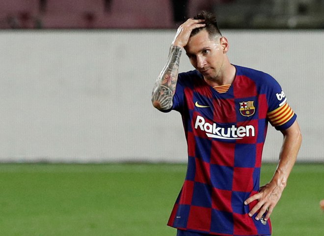 Lionel Messi se je znova držal za glavo. FOTO: Albert Gea/Reuters