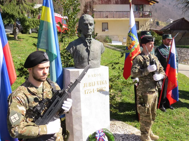 Častna straža FOTO: Bojan Rajšek/Delo