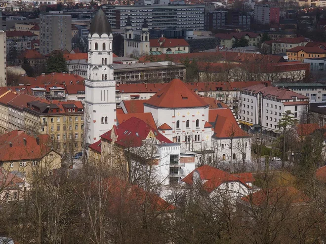 Današnji jezuitski kolegij v Ljubljani. Foto spletna stran jezuitskikolegij.si