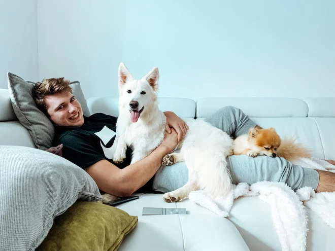 Luka Dončić je med koronsko krizo našel čas tako za vadbo kot za počitek. FOTO: Instagram
