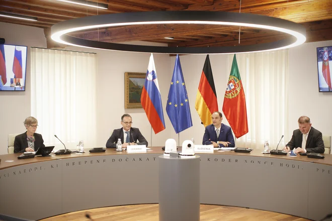 Slovenski zunanji minister Anže Logar je na delovnem obisku gostil nemškega kolega Heika Maasa. FOTO: Jure Eržen/Delo