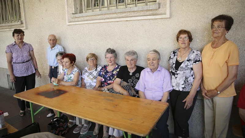 Fotografija: Iz Branika je bilo v Nemčijo izseljenih 527 vaščanov. FOTO: Jože Suhadolnik/Delo
