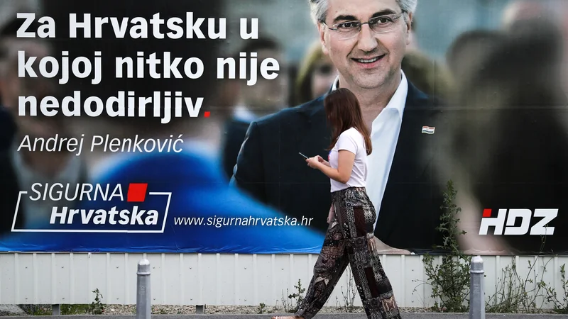Fotografija: Zdajšnji hrvaški premier in šef desnosredinske HDZ Andrej Plenković računa na še en mandat. FOTO: Marko Djurica/Reuters