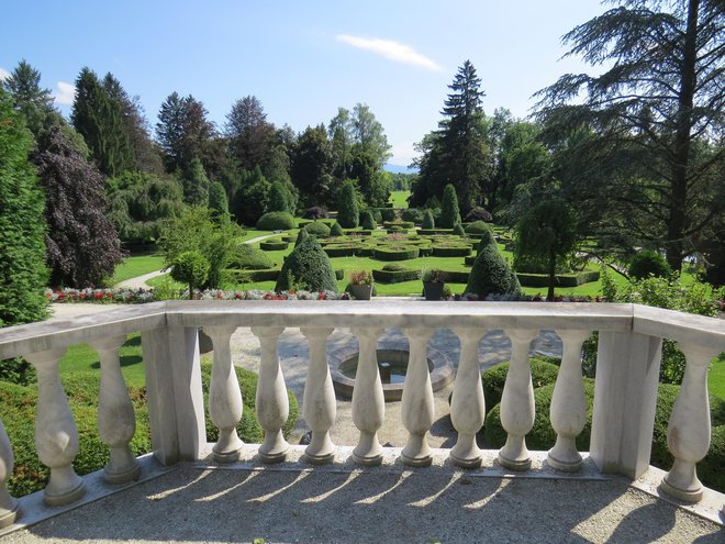 Pogled na francoski vrt. FOTO: Bojan Rajšek/Delo