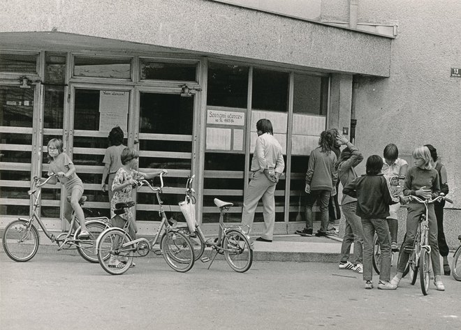 V prvem šolskem letu 1966/1967 je bilo vpisanih 735 učencev. FOTO: dokumentacija Dela