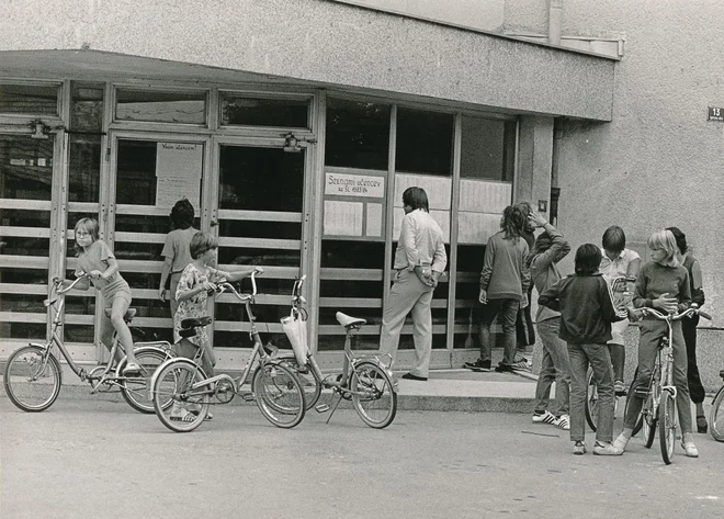 V prvem šolskem letu 1966/1967 je bilo vpisanih 735 učencev. FOTO: dokumentacija Dela