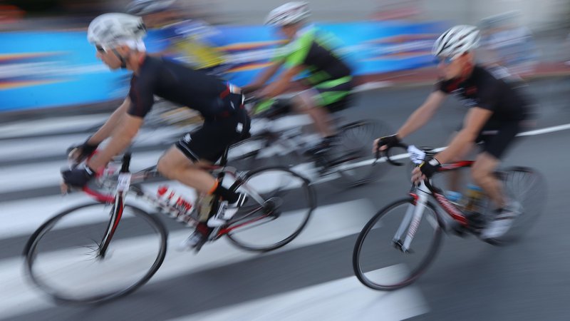 Fotografija: Kolesarji, ki so resnično bili del skupinic po šest kolesarjev, so s to odločitvijo zadovoljni. FOTO: Tomi Lombar