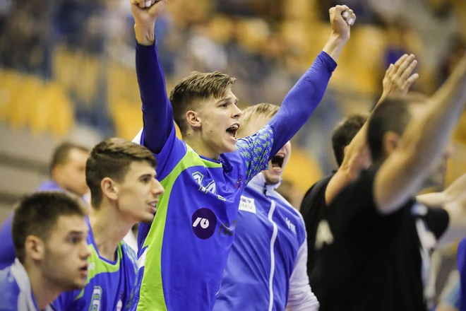 Domen Makuc je zlati slovenski mladinski reprezentant. FOTO: Uroš Hočevar