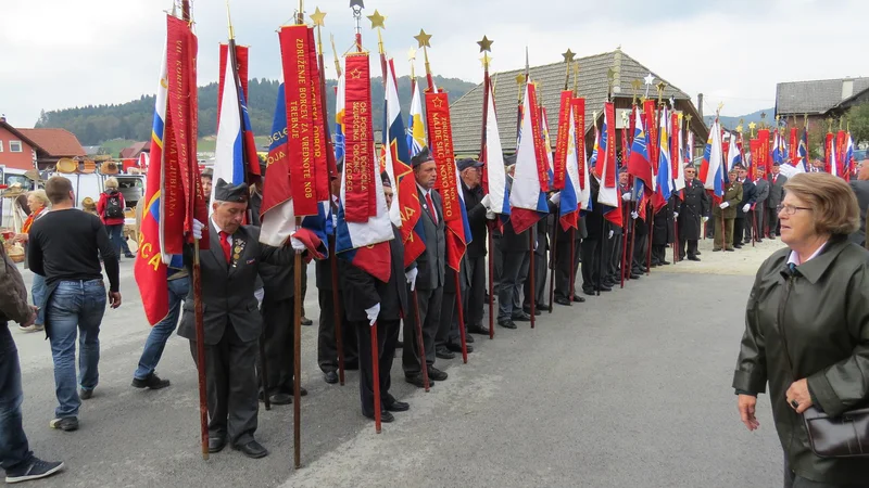 Fotografija: V Zvezi združenj borcev za vrednote NOB podpirajo vrnitev Narodnega doma, a so zgroženi nad tem, da se bo predsednik Borut Pahor poklonil spomeniku pri bazoviški fojbi. Foto Bojan Rajšek