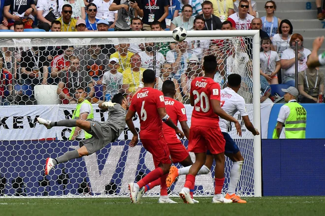 Jesse Lingard je dosegel gol in izsilil enajstmetrovko. Foto Dimitar Dilkoff/AFP