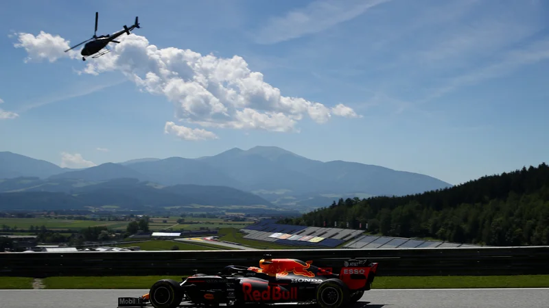 Fotografija: Max Verstappen je bil najhitrejši na drugem treningu. FOTO: Reuters