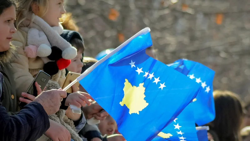 Brez upanja za boljšo prihodnost bodo mlade generacije še naprej odhajale s Kosova. FOTO: Reuters