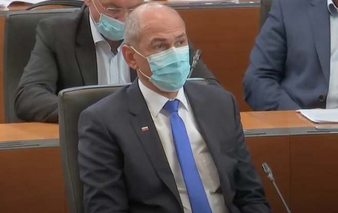 Predsednik vlade Janez Janša rad povleče vzporednice z dogodki iz preteklosti. FOTO: Arhiv Dela