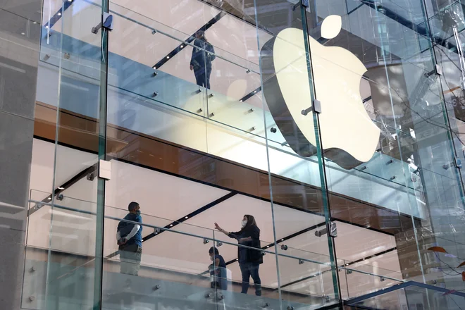 Apple je na splošnem sodišču EU dokazal, da na Irskem ni bil deležen preferenčne davčne obravnave. Foto Loren Elliott/Reuters