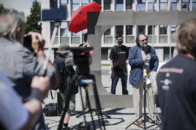 Protest proti novemu zakonu o medijih. FOTO: Uroš Hočevar