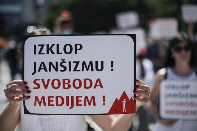 Protest proti novemu zakonu o medijih. FOTO: Uroš Hočevar