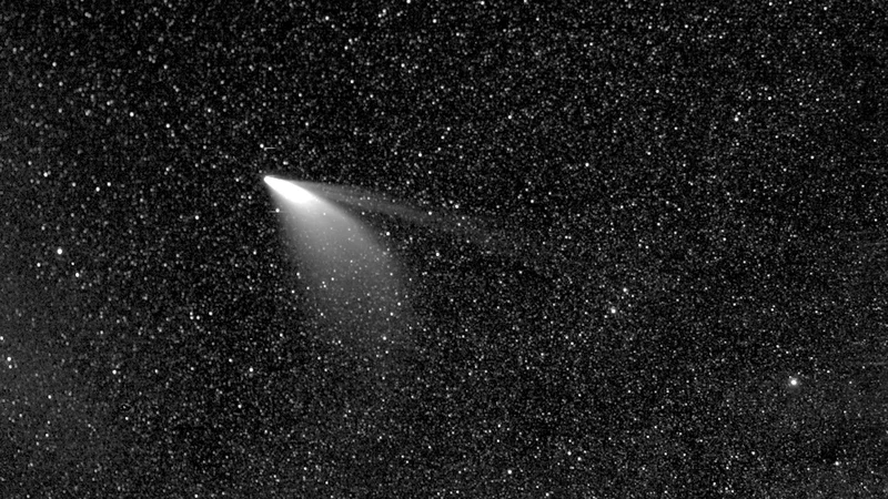 Fotografija: Obdelana fotografija instrumenta WISPR na sondi Parker, ki uravnava svojo pot za prihodnja bližnja srečanja s Soncem. Foto Nasa