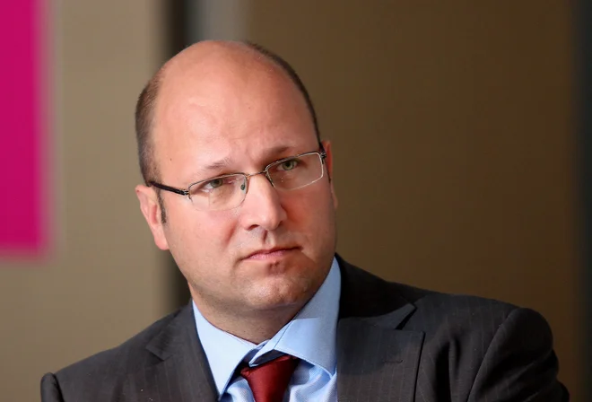 Povpraševanje po financiranju bo, vprašanje pa je, kaj bodo banke pripravljene financirati, pravi Mitja Kumar, odgovorni partner za svetovanje za jadransko regijo in vodja svetovanja za JV Evropo pri Deloittu. FOTO: Jože Suhadolnik/Delo