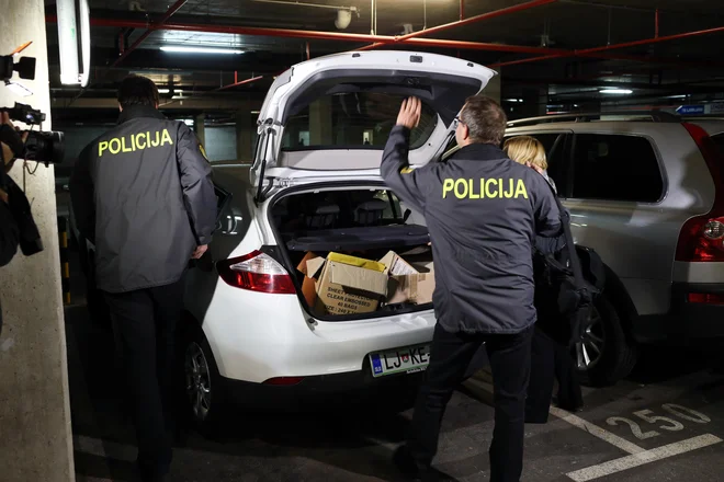 Janša je prepričan, da kriminalisti NPU sami izbirajo, kaj bodo delali. Pri tem je dodal, da ni na prvem mestu teža zadeve ali nevarnost za družbo, ki jo predstavlja. FOTO: Uroš Hočevar/Delo