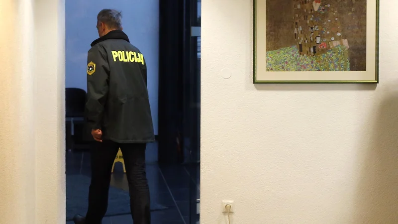 Fotografija: NPU je doslej vodil večino odmevnejših preiskav, kjer so se pod lupo kriminalistov znašli tudi vplivni ljudje, od politikov do gospodarstvenikov. FOTO: Aleš Černivec