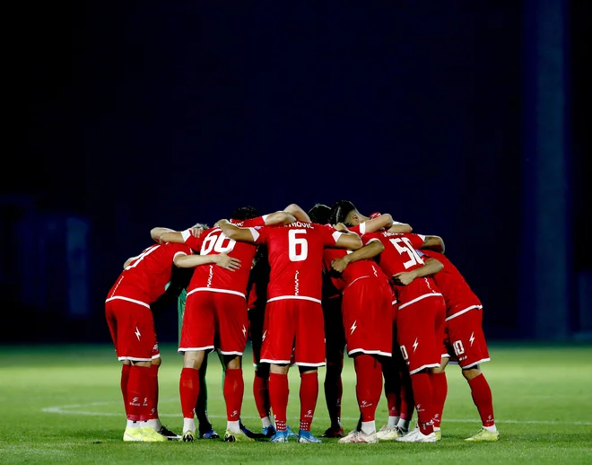 &raquo;Tretji polčas&laquo; nogometne sezone 2019/20 bodo odprli drevi ob 19. uri v kidriškem gozdu, kjer domuje prvoligaš Aluminij. FOTO: Roman Šipić/Delo