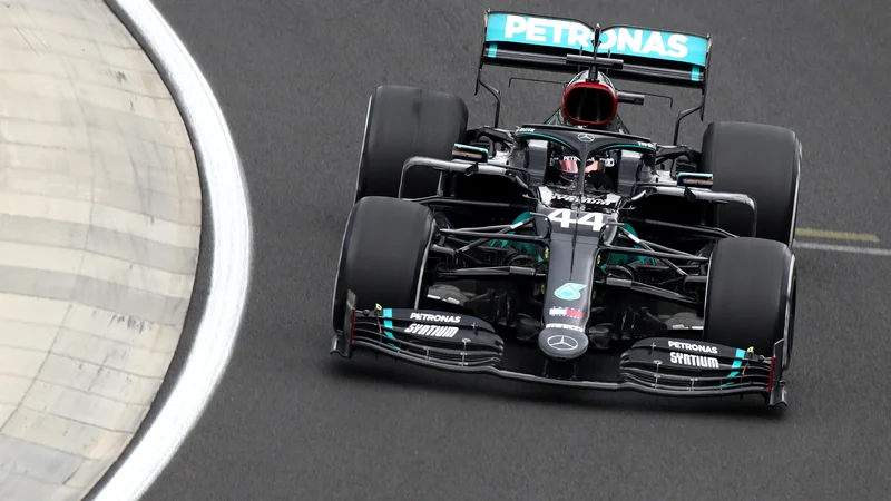 Fotografija: Lewis Hamilton upravičuje vlogo favorita. FOTO: Mark Thompson/Reuters