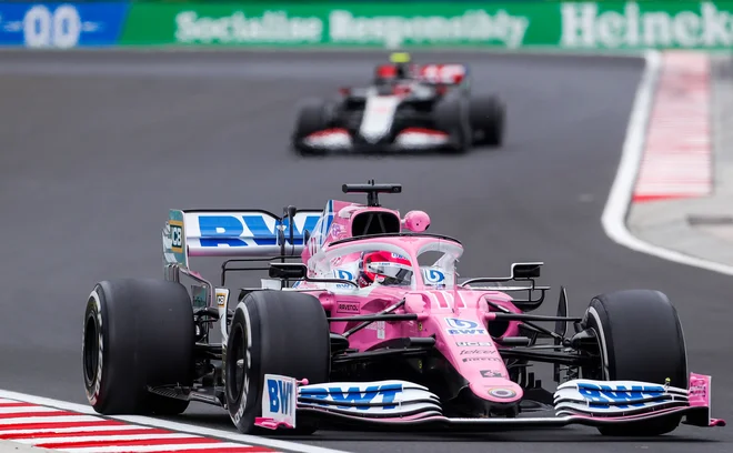 Na prvem treningu se je izkazal Sergio Perez. FOTO: Darko Bandic/AFP