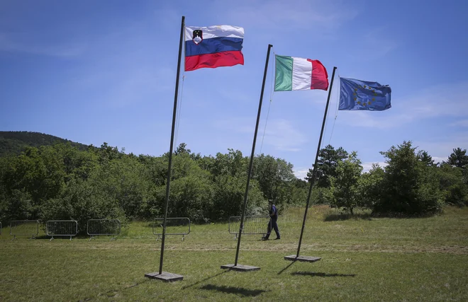 Velik del Slovencev ni pripravljen sprejeti enačenja žrtev fašističnega nasilja z žrtvami maščevanja nad njim.&nbsp;FOTO: Jože Suhadolnik/Delo