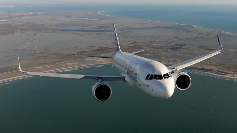 Fotografija: Družba Airbus postaja eden od najbolj vplivnih igralcev na trgu letal. FOTO: Pecchi Anthony