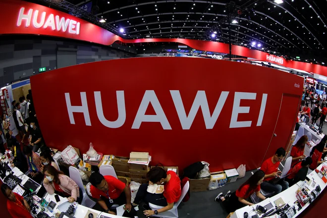 Kitajske multinacionalke so danes predvsem tehnološki magnati, kot je Huawei. FOTO: Reuters