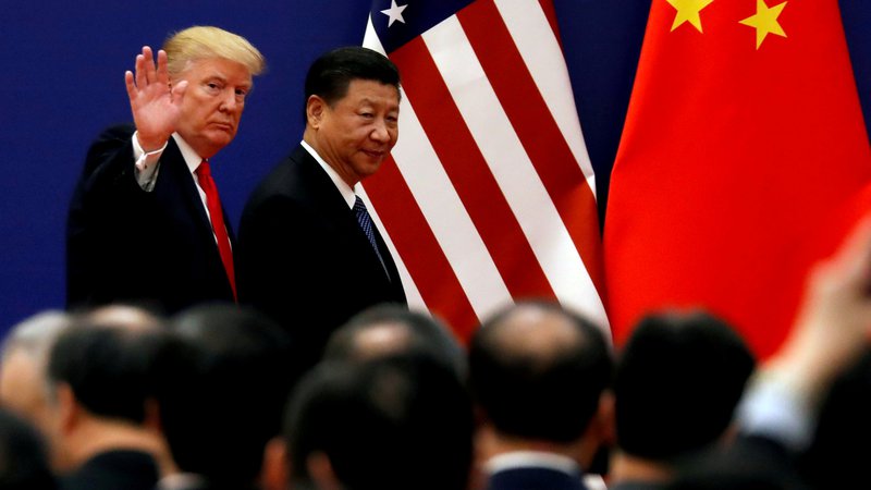 Fotografija: V jedru globalne negotovosti je trgovinska vojna med ZDA in Kitajsko. Foto Reuters
